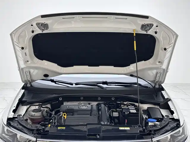 Volkswagen T-Roc 2021 — фото 14