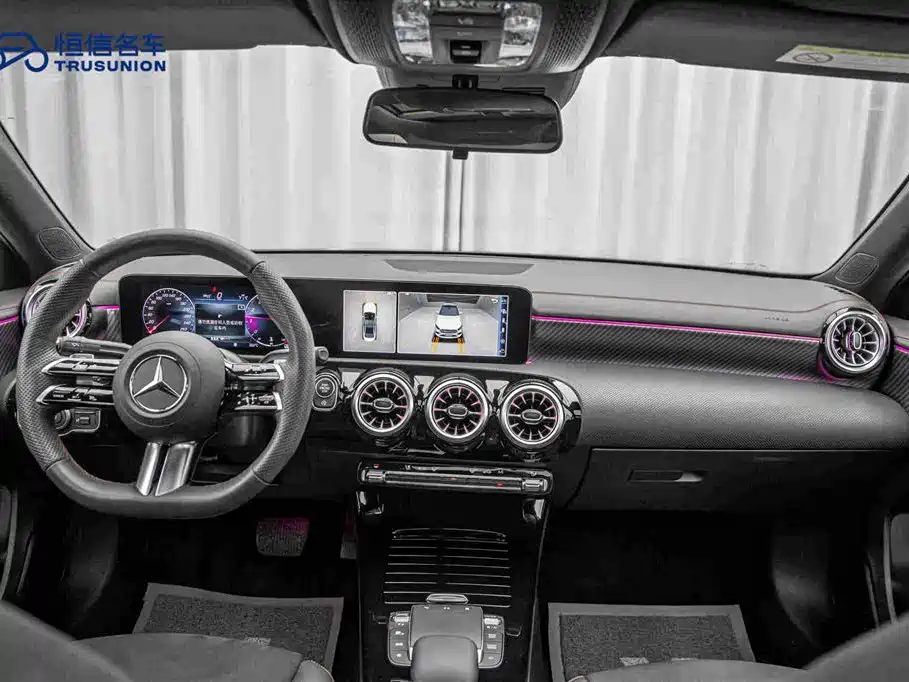 Mercedes-Benz A-Class 2024 — фото 13