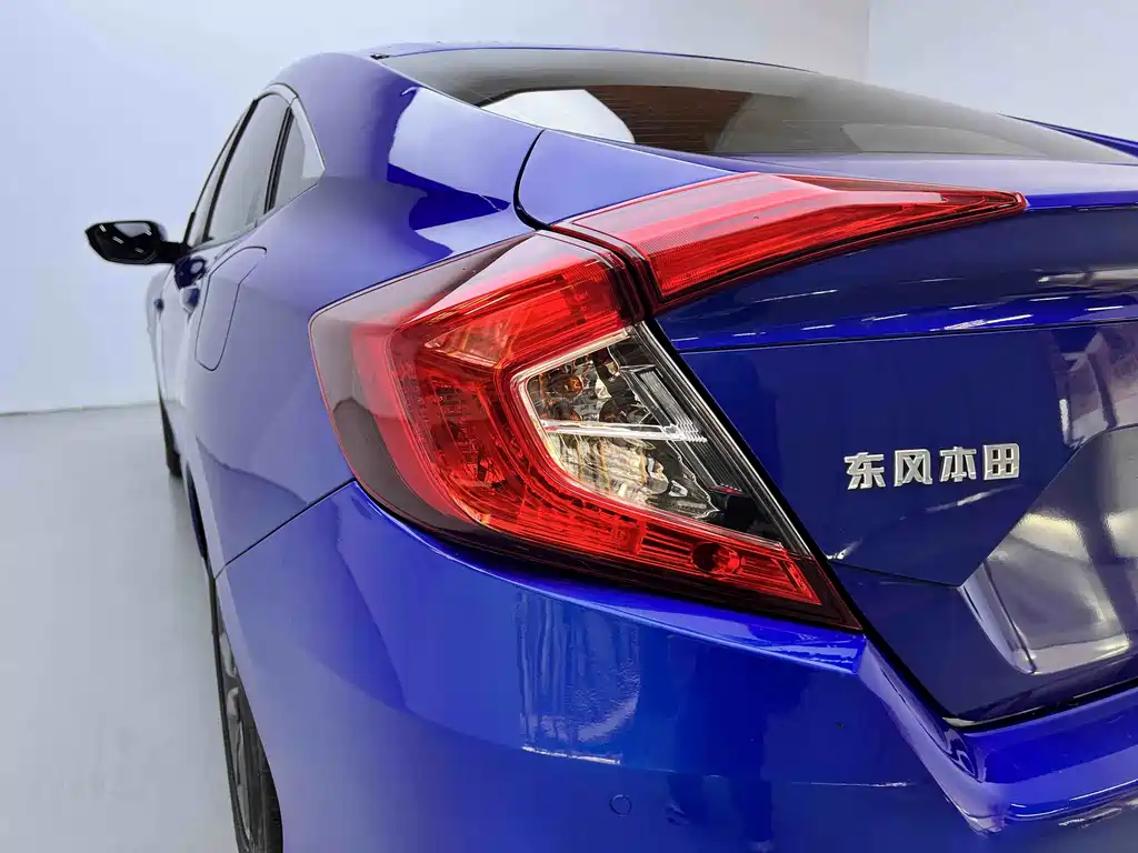 Honda Civic 2022 — фото 12