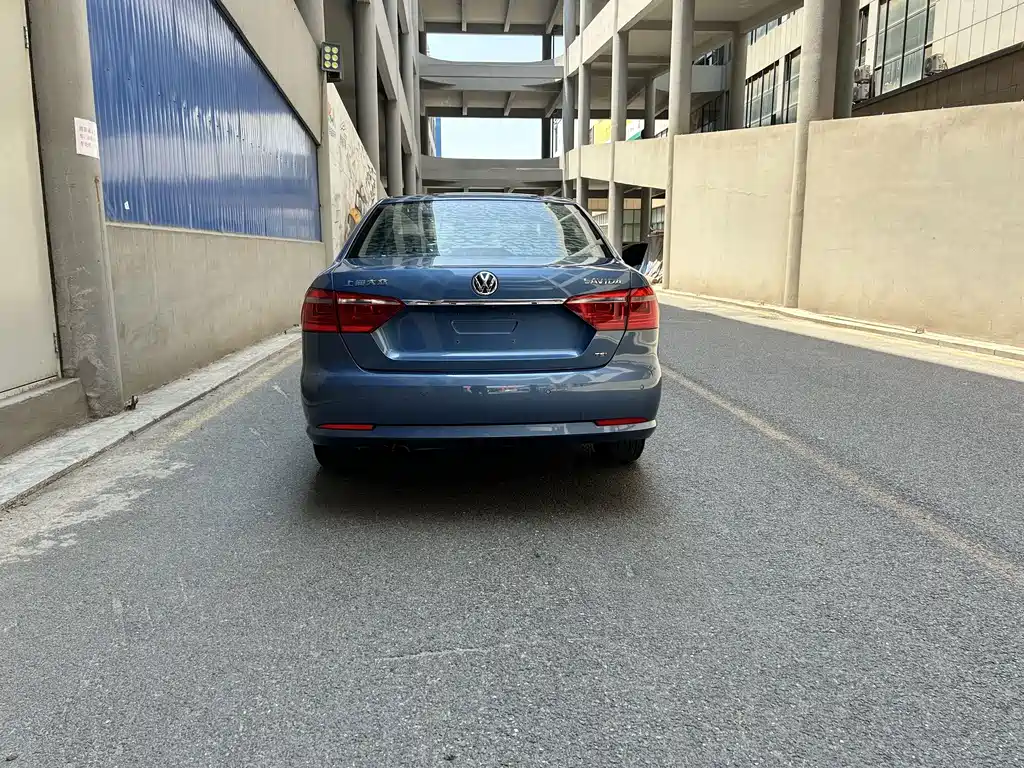 Volkswagen Lavida 2016