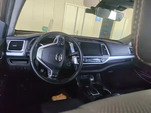 Toyota Highlander 2021