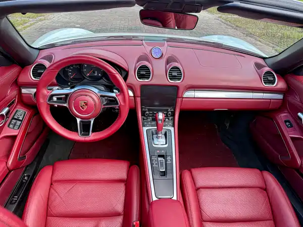 Porsche 718 2016