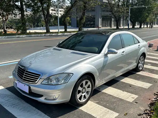 Mercedes-Benz S-Class 2008