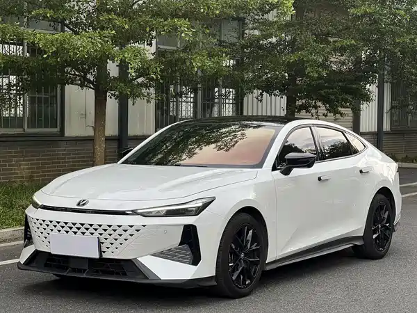 Changan UNI-V 2025