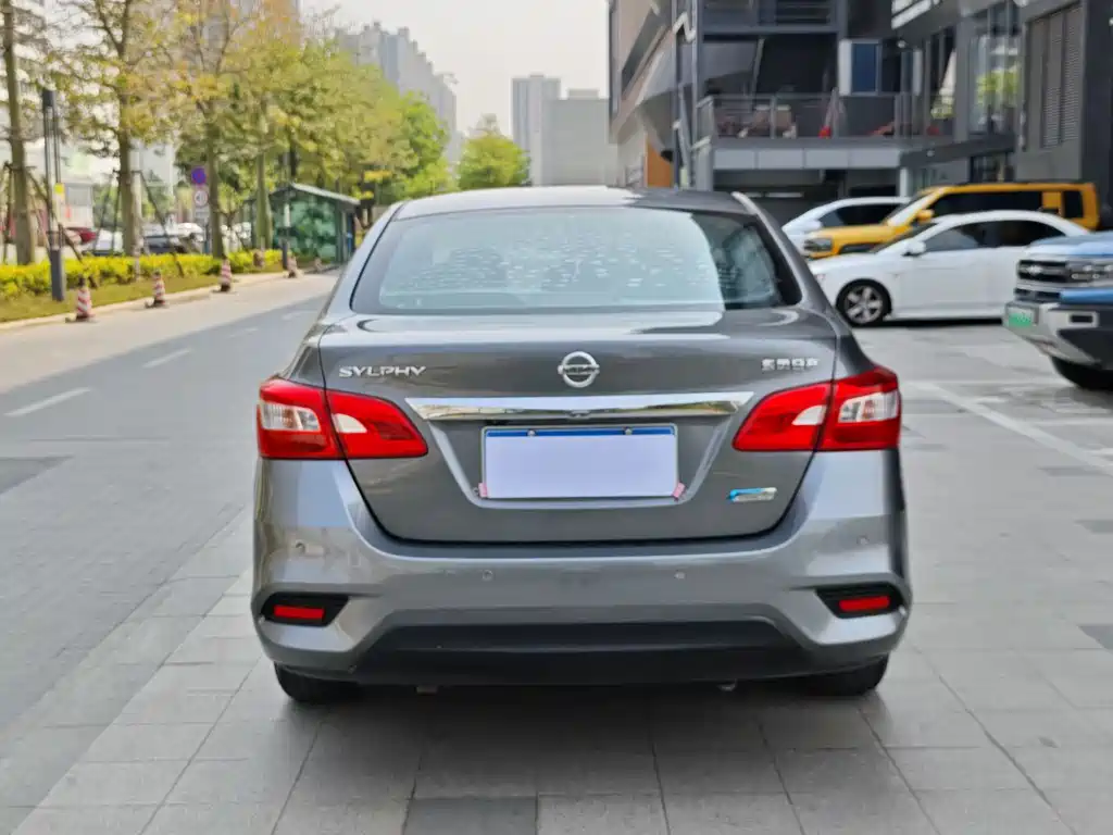 Nissan Sylphy 2018 — фото 18