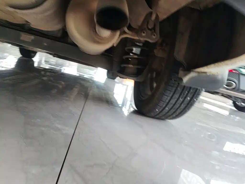 Kia K2 2014 — фото 4