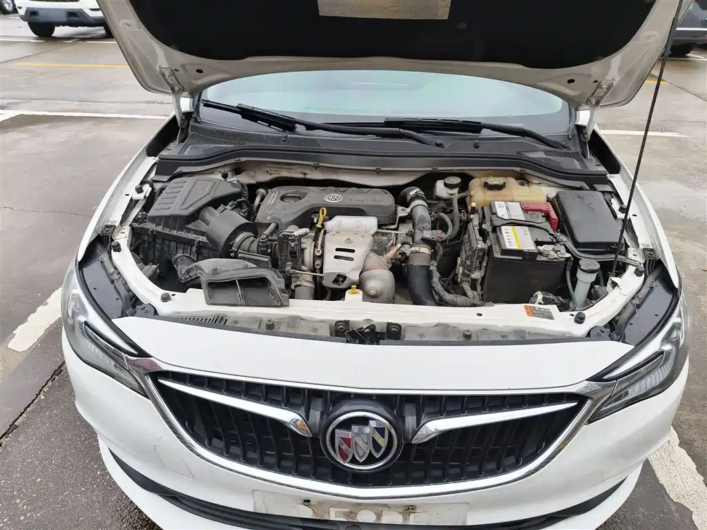 Buick Excelle 2018 — фото 20