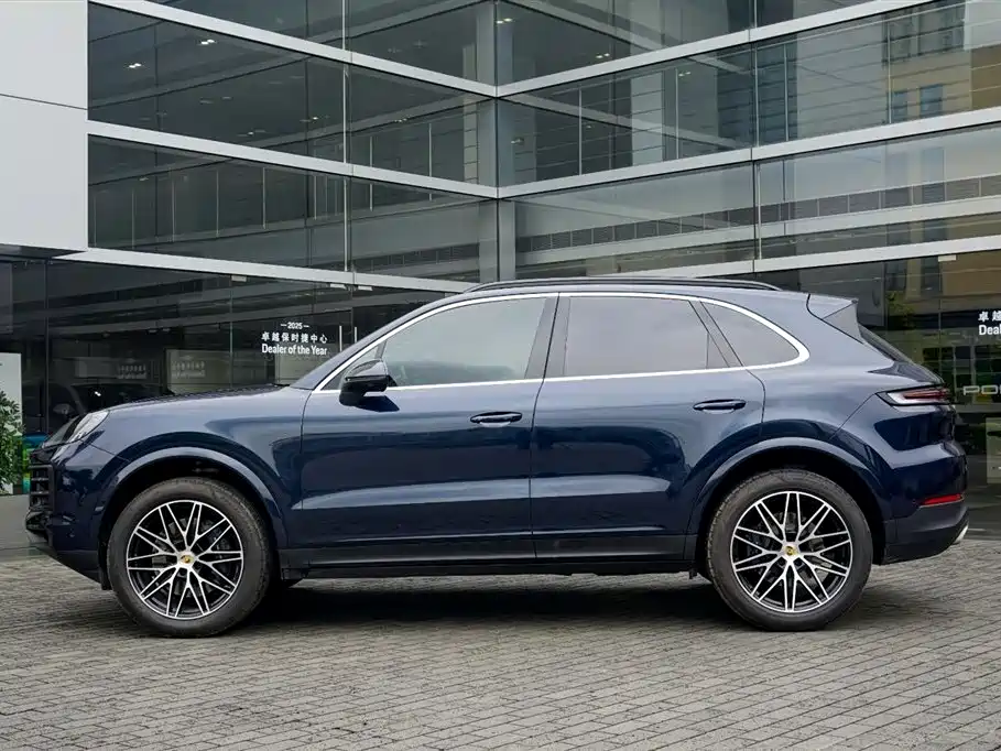 Porsche Cayenne 2024 — фото 2