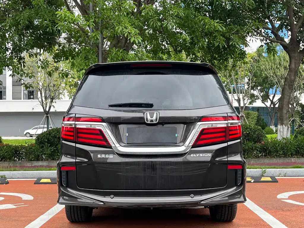 Honda Elysion 2018 — фото 8