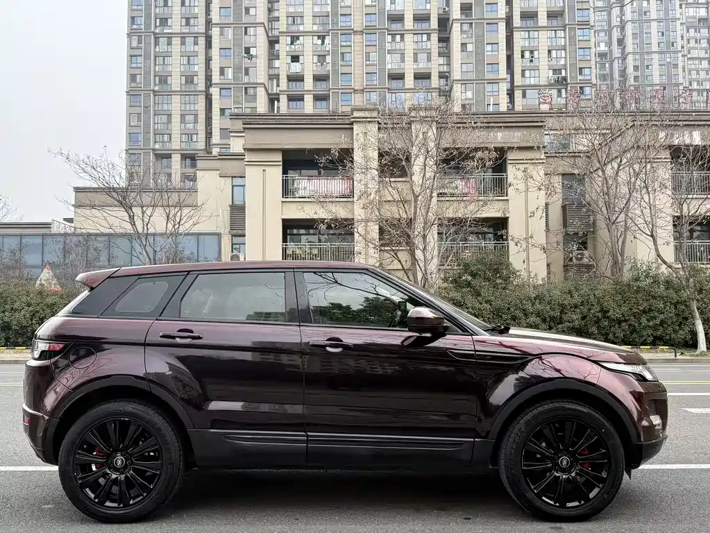 Land Rover Evoque 2015 — фото 8