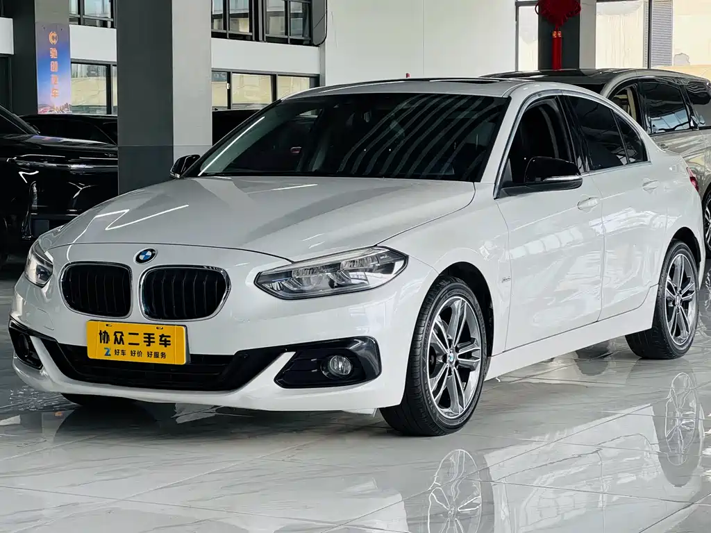 BMW 1 Series 2018 — фото 2