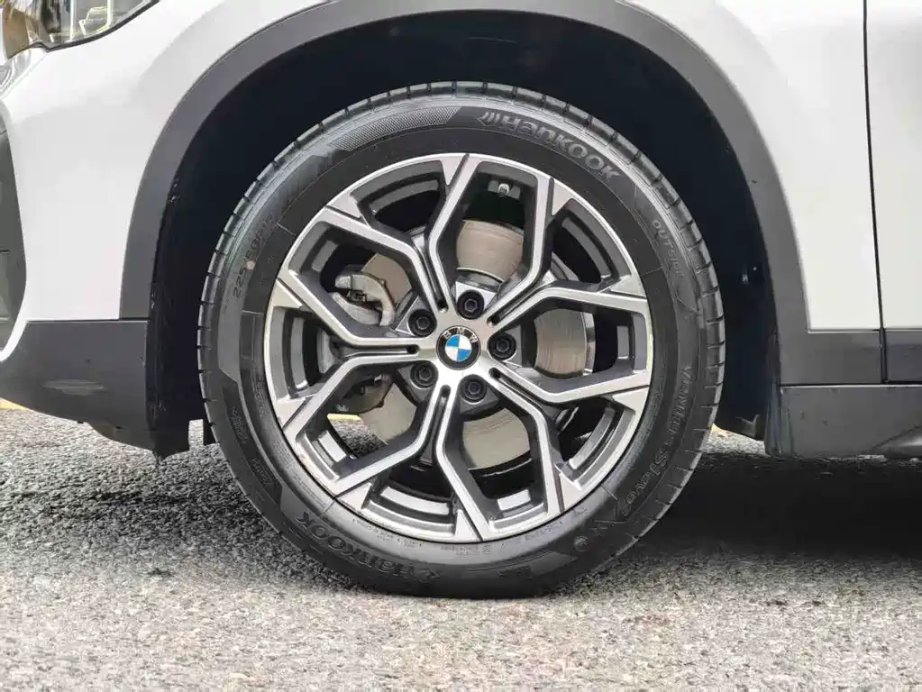BMW X1 2021 — фото 12