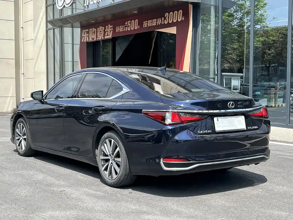 Lexus ES 2020 — фото 2