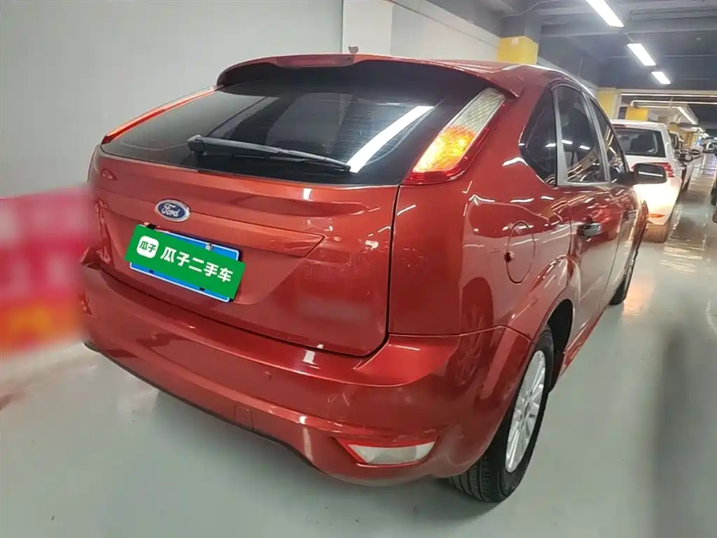 Ford Focus 2015 — фото 7