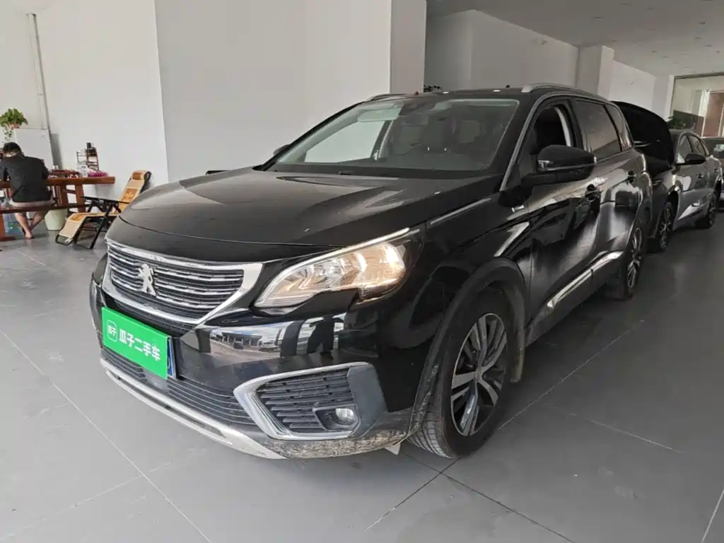 Peugeot 5008 2018 — фото 1