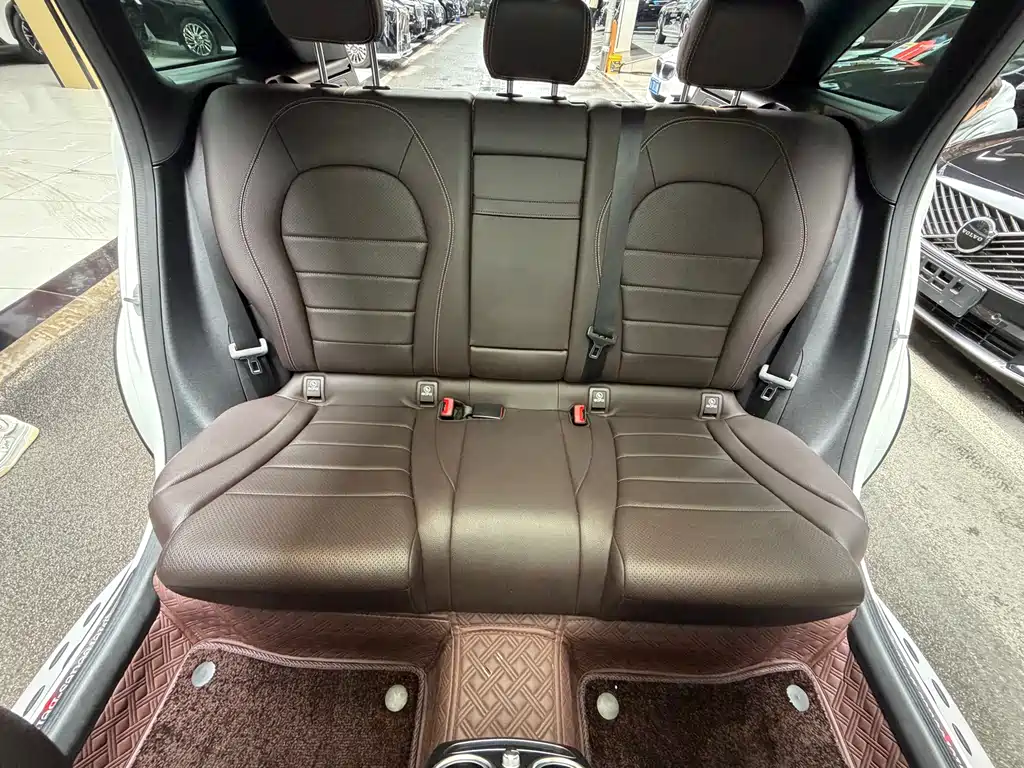 Mercedes-Benz GLC 2020 — фото 26