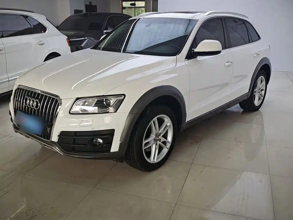 Audi Q5 2018 — фото 1