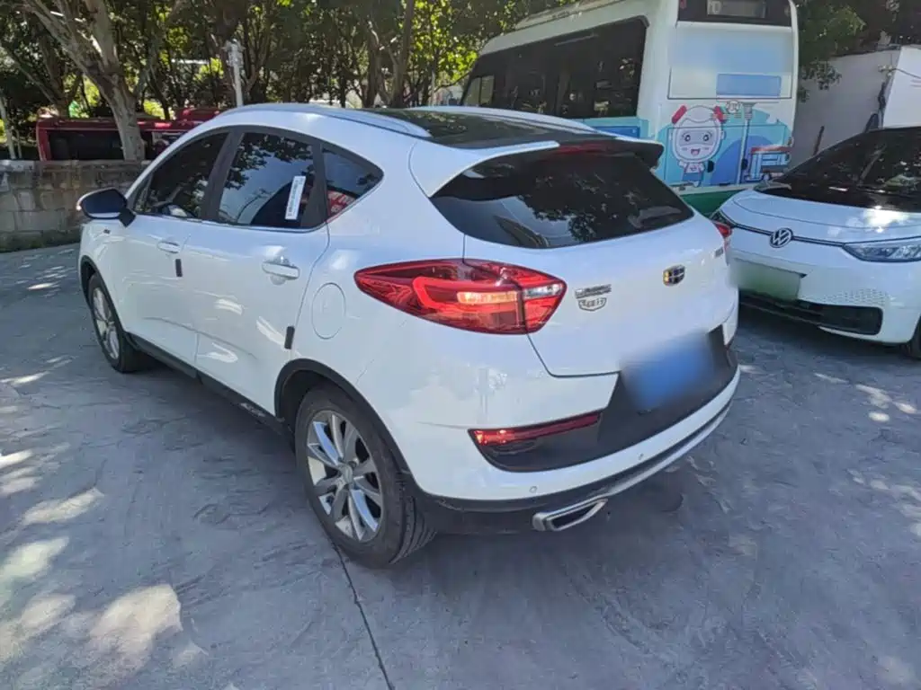 Geely Emgrand GS 2019 — фото 5