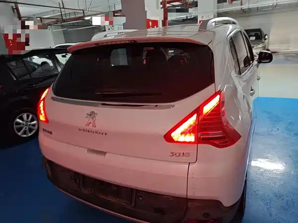 Peugeot 3008 2015