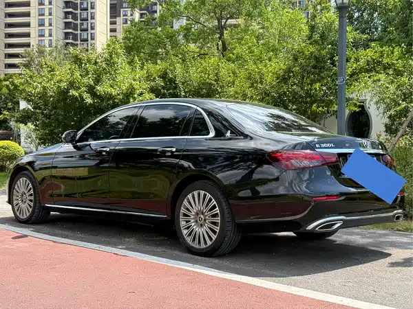 Mercedes-Benz E-Class 2021