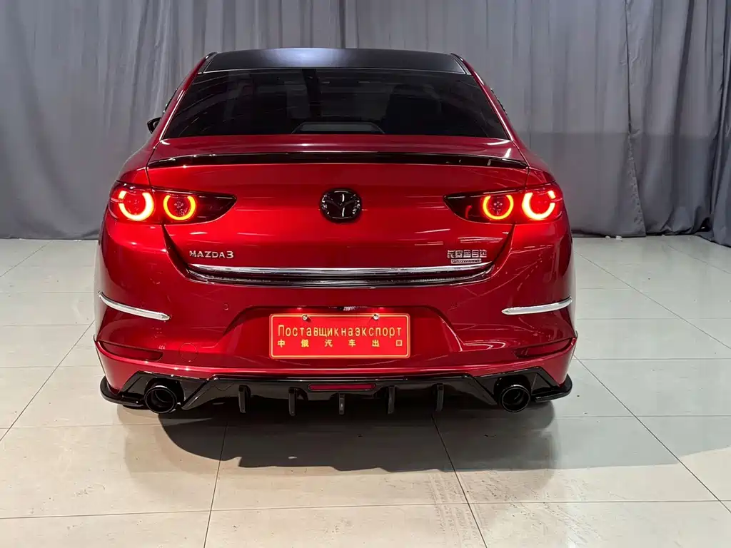 Mazda 3 Axela 2023 — фото 7