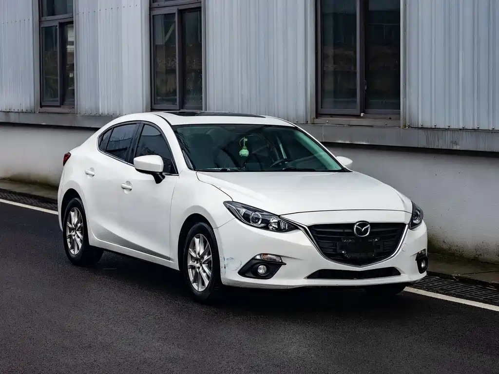 Mazda 3 Axela 2016