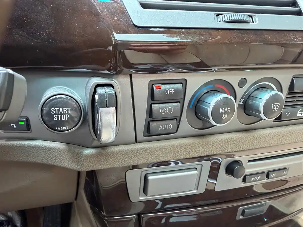 BMW 7 Series 2007 — фото 22