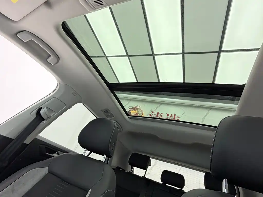 Volkswagen T-Roc 2022 — фото 14