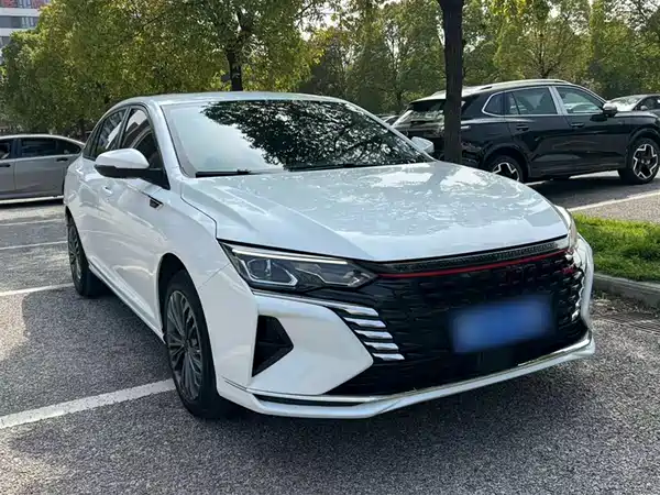 Dongfeng Yixuan MAX 2023