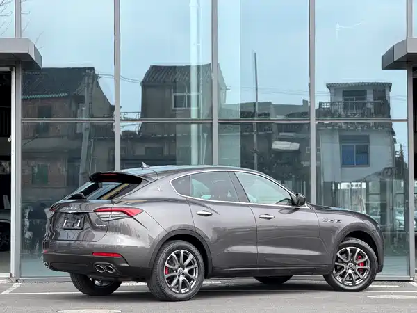 Maserati Levante 2021
