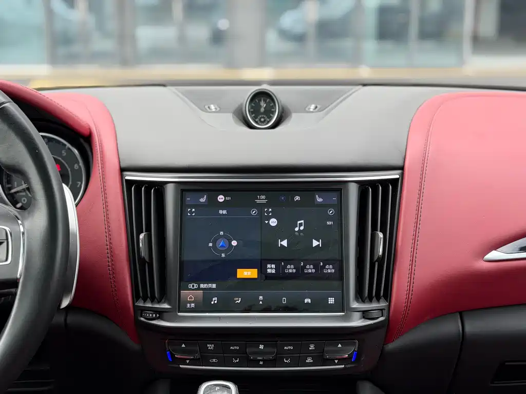 Maserati Levante 2021 — фото 12