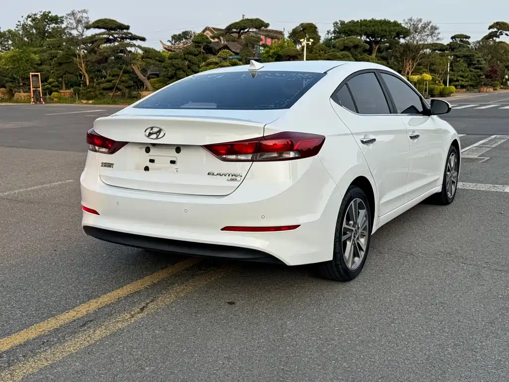 Hyundai Celesta 2016 — фото 12