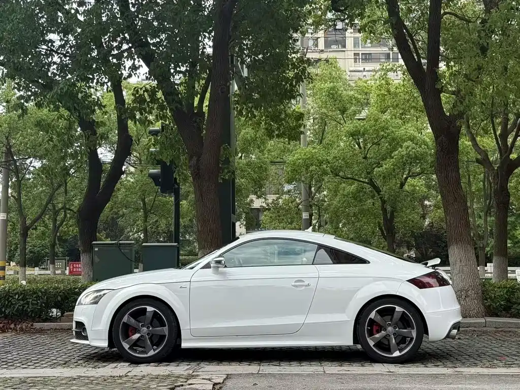 Audi TT 2014 — фото 4