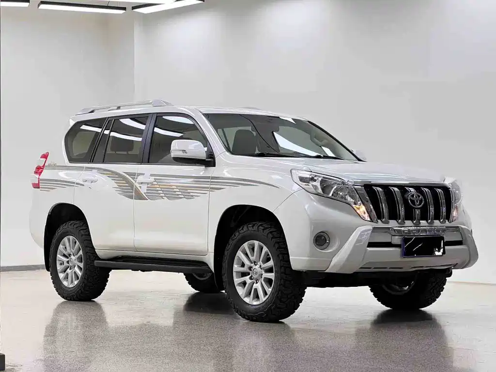 Toyota Prado 2017 — фото 3