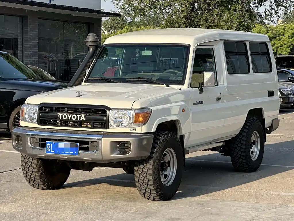 Toyota Land Cruiser 2024 — фото 3