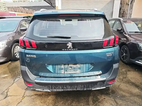 Peugeot 5008 2017