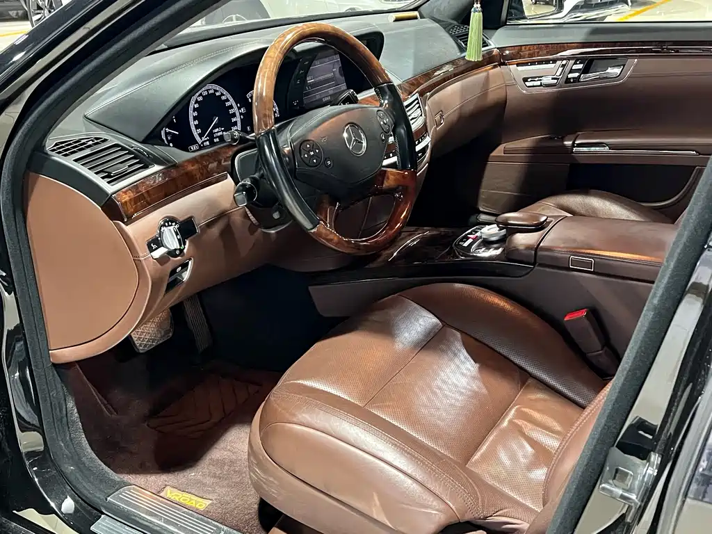 Mercedes-Benz S-Class 2011 — фото 12