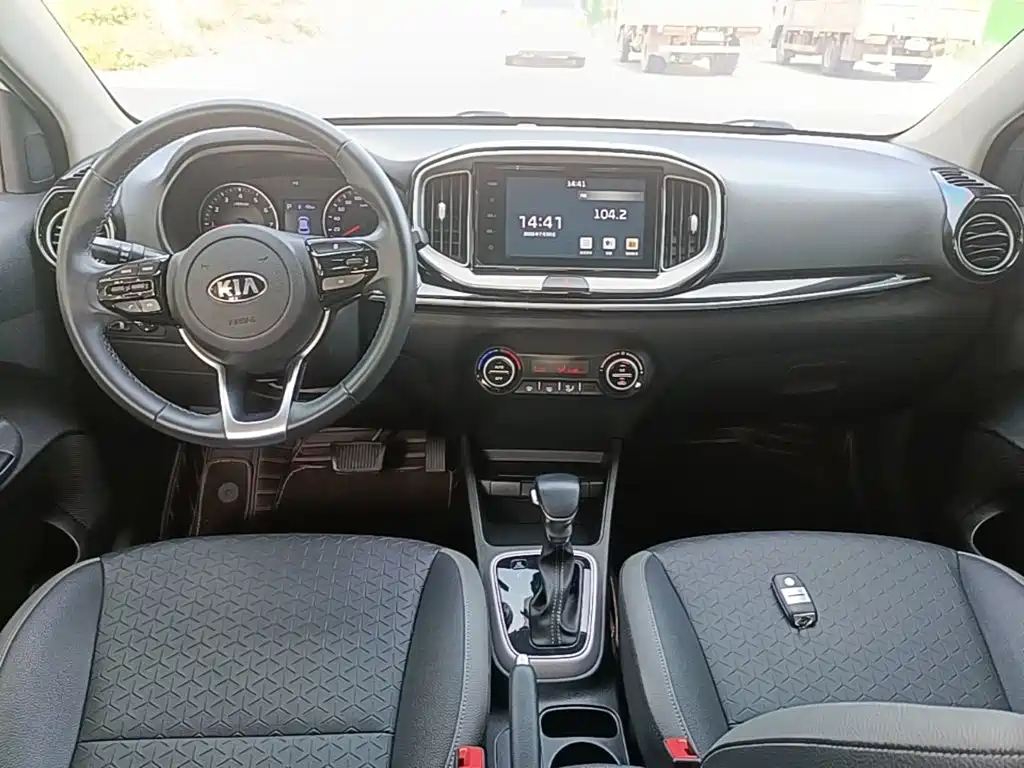 Kia KX1 2019 — фото 10