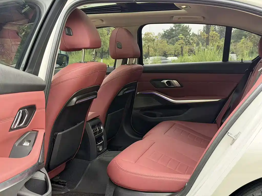 BMW 3 Series 2021