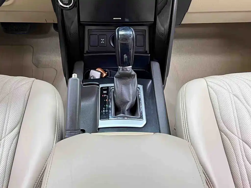 Toyota Prado 2017 — фото 14