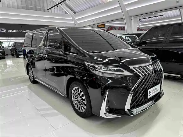 Lexus LM 2022
