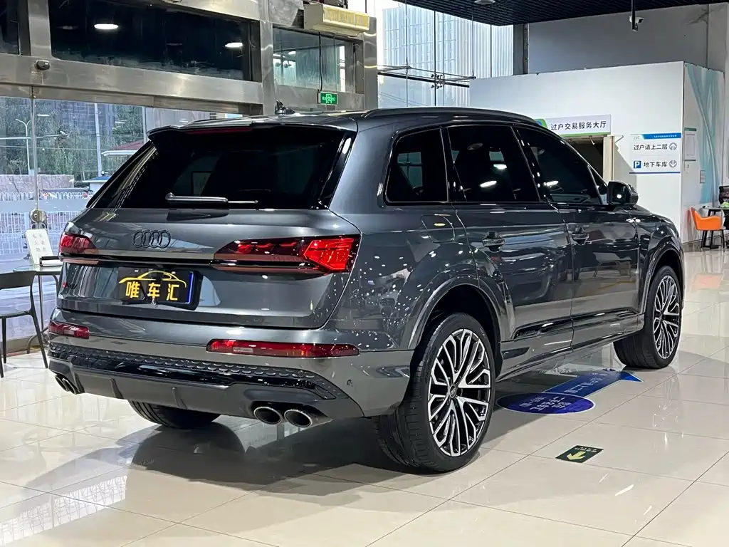 Audi SQ7 2024 — фото 4
