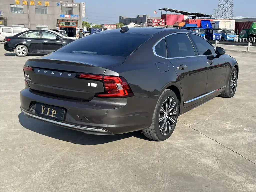 Volvo S90 PHEV 2021 — фото 26