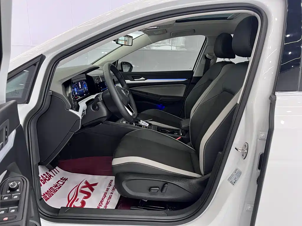 Volkswagen Golf 2022