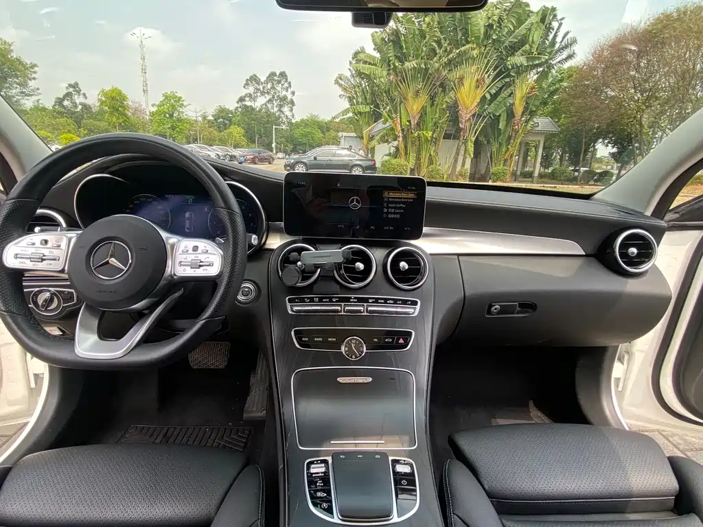 Mercedes-Benz C-Class 2020 — фото 8