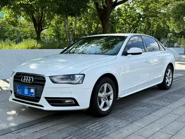 Audi A4L 2014