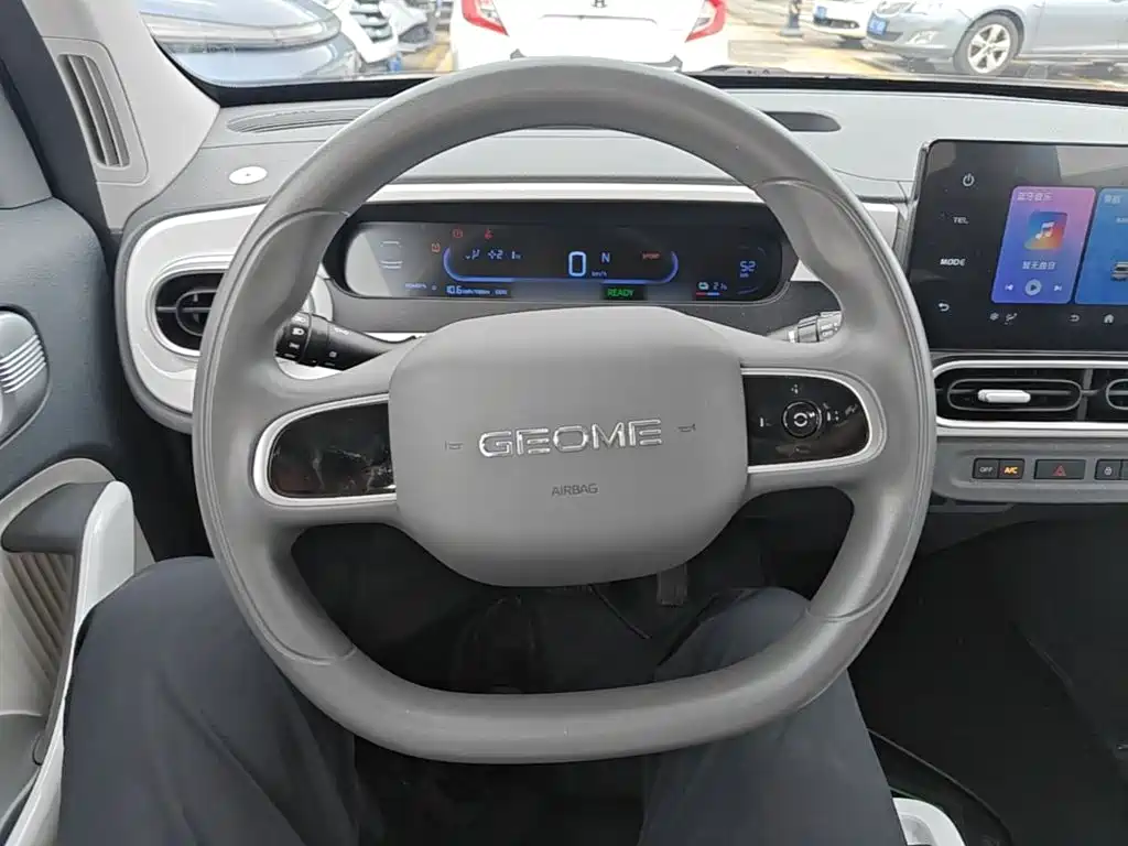 Geely Galaxy Panda 2025 — фото 11