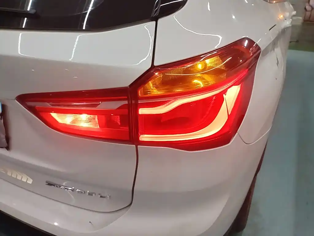 BMW X1 2018 — фото 8