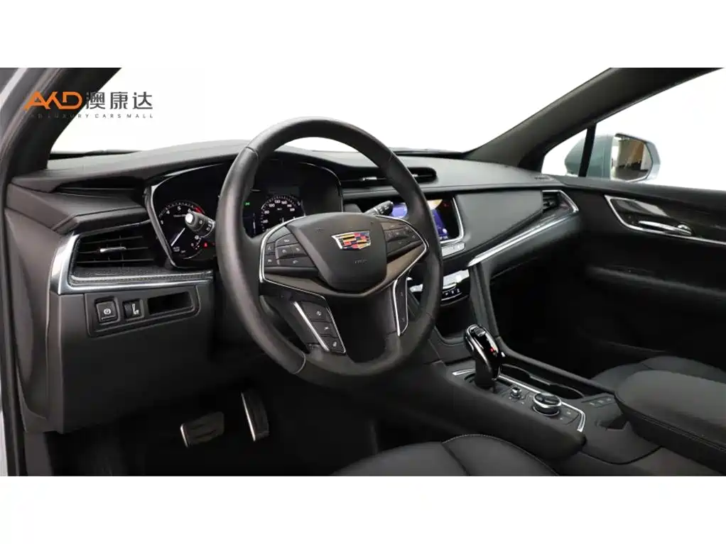 Cadillac XT5 2023 — фото 6