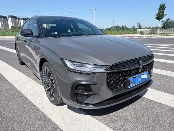 Lincoln Z 2023